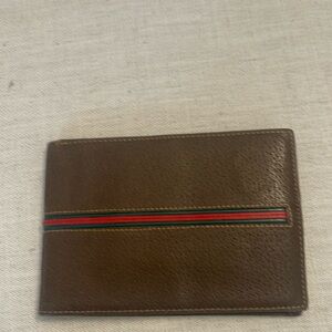 Men’s authentic Gucci wallet